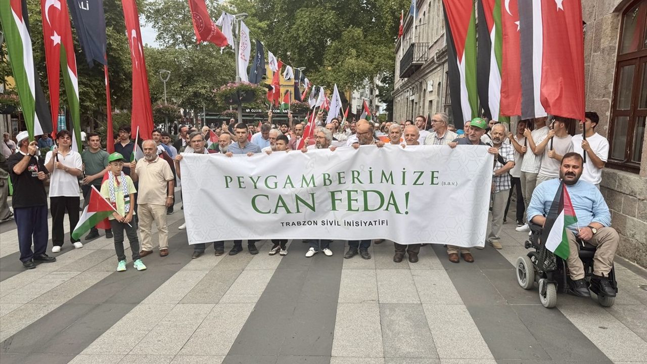 Trabzon'da Hazreti Muhammed'in Karikatürüne Tepkiler