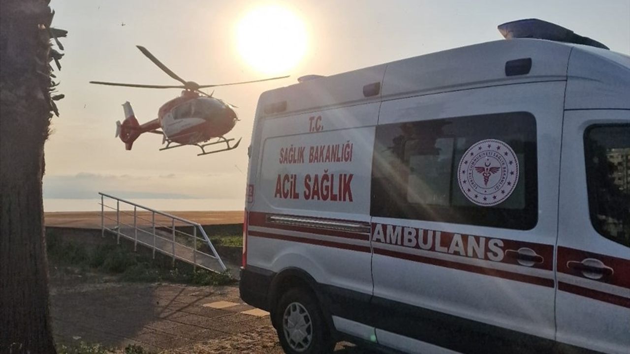 Trabzon'da Yaylada Rahatsızlanan Kadına Ambulans Helikopterle Müdahale