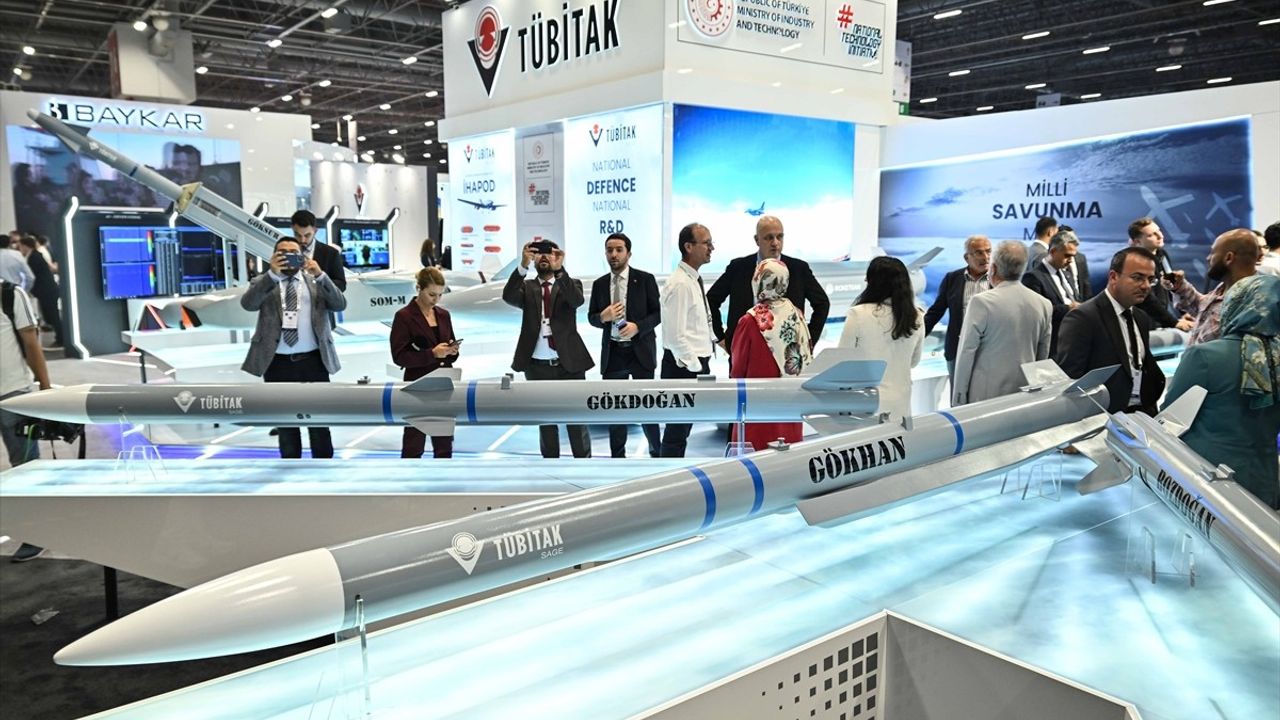 TÜBİTAK'ın Yeni Milli Füzesi GÖKHAN, IDEF 2025'te Tanıtıldı