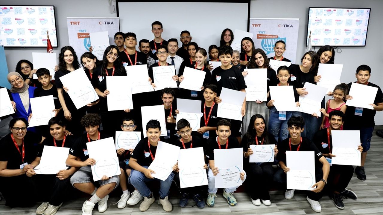 Tunus'ta Gençler İçin Mobil Gazetecilik Eğitimi