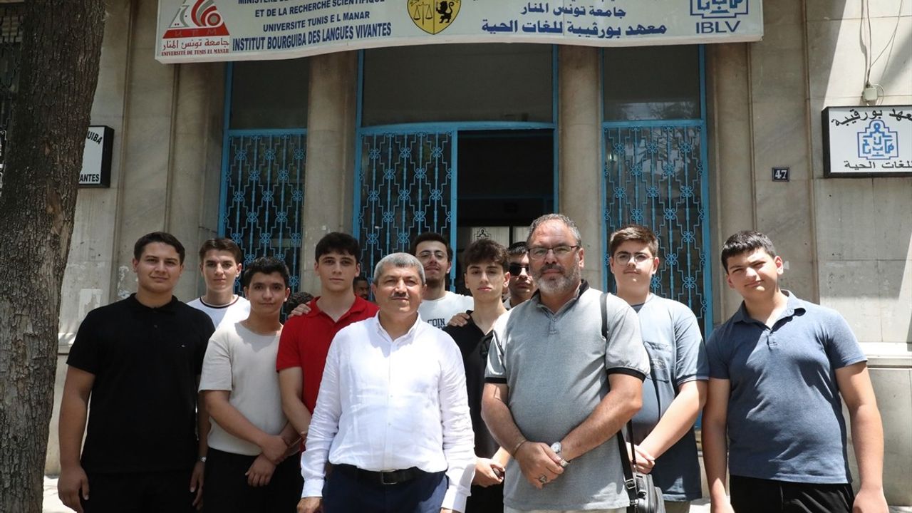 Türk Öğrenciler Tunus'ta Arapça Öğreniyor