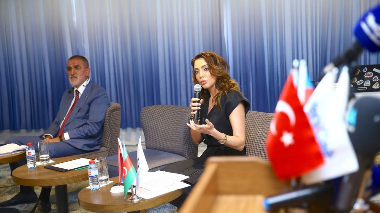 Türkiye-Azerbaycan Kardeşlik Forumu Bakü'de Gerçekleştirildi