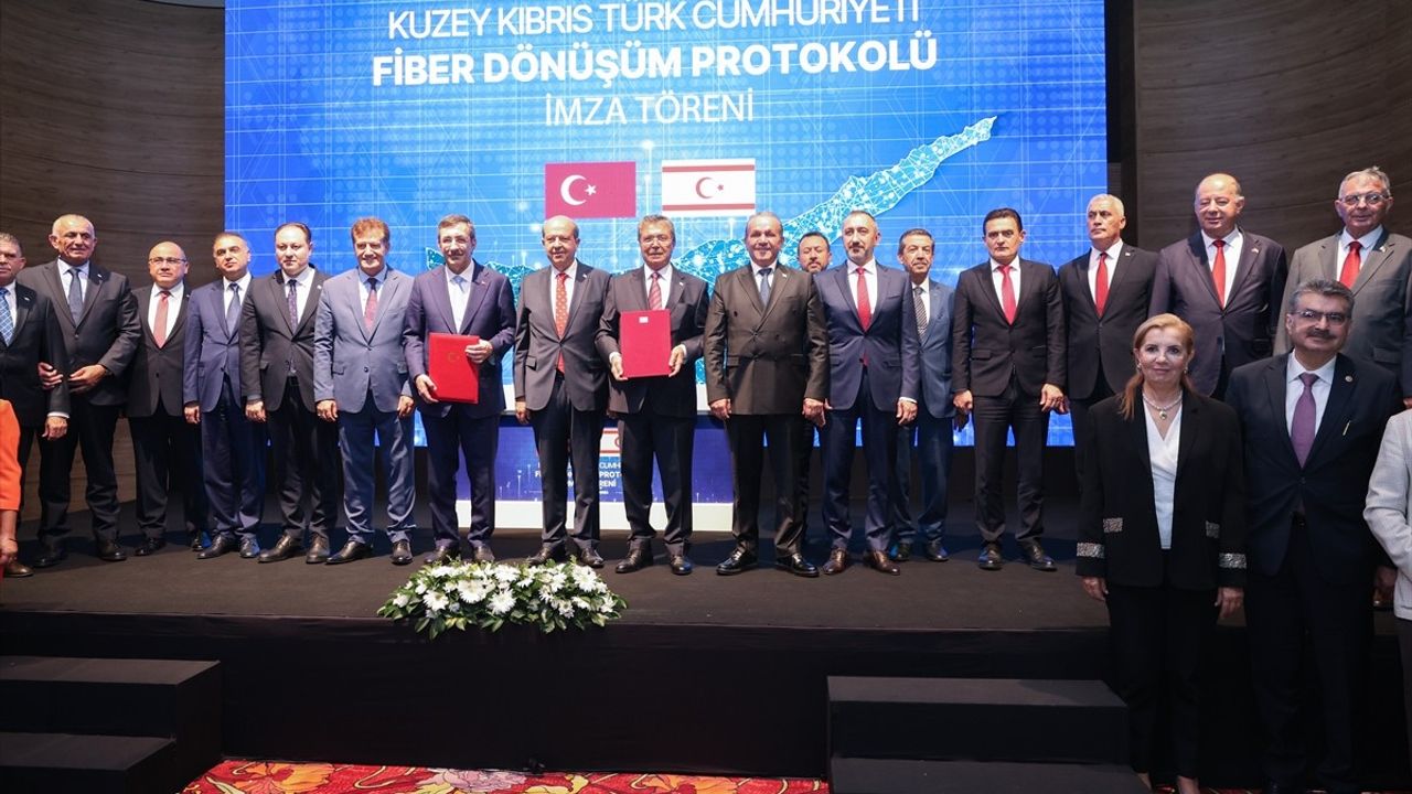 Türkiye-KKTC Arasında Fiber Dönüşüm Protokolü İmzalandı