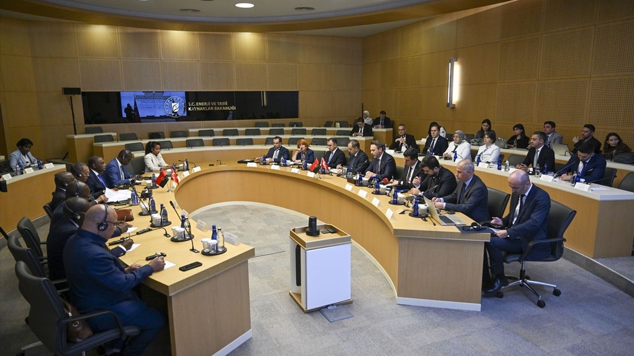 Türkiye ve Angola Arasında Ticaret Hedefi: 500 Milyon Dolar
