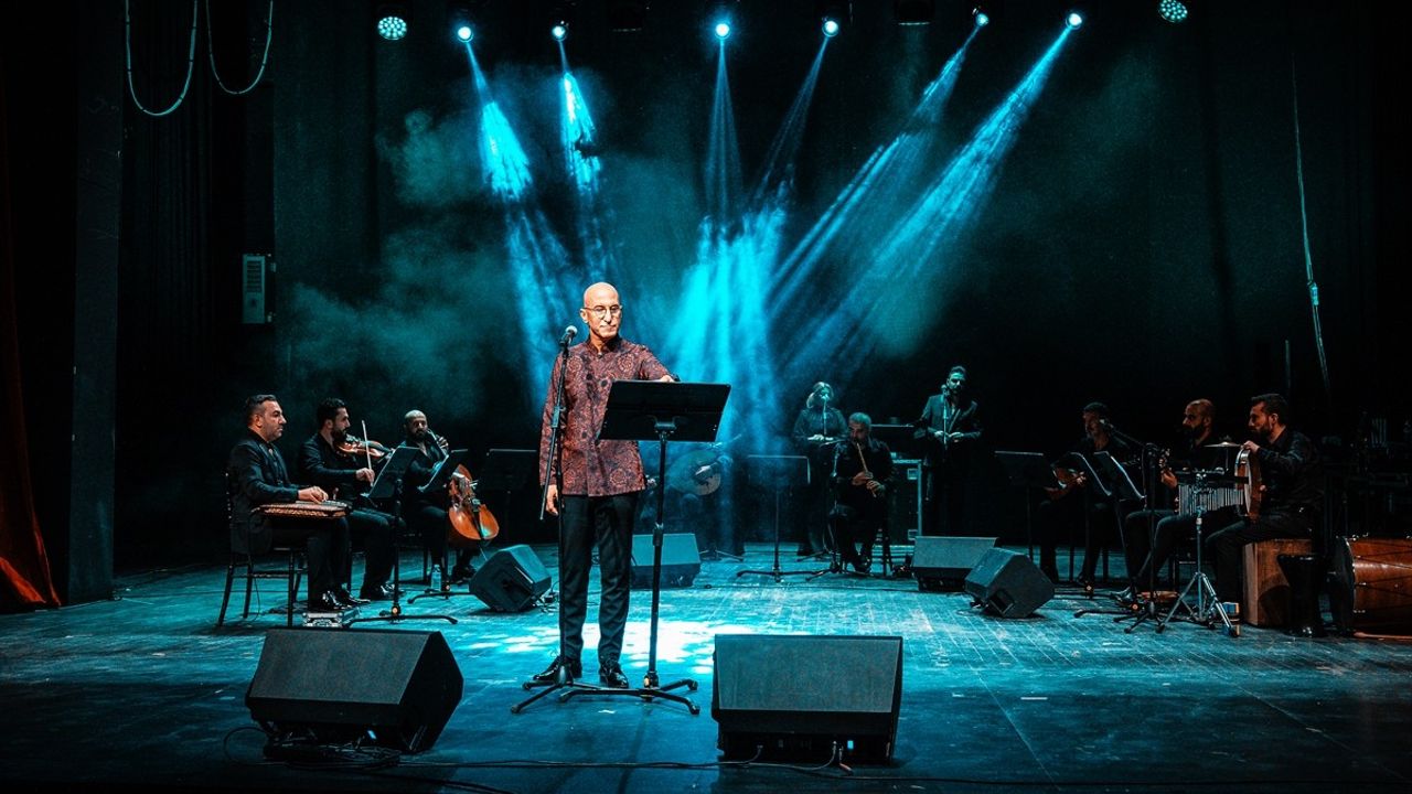 Van Kültür Yolu Festivali Renkli Etkinliklerle Başladı