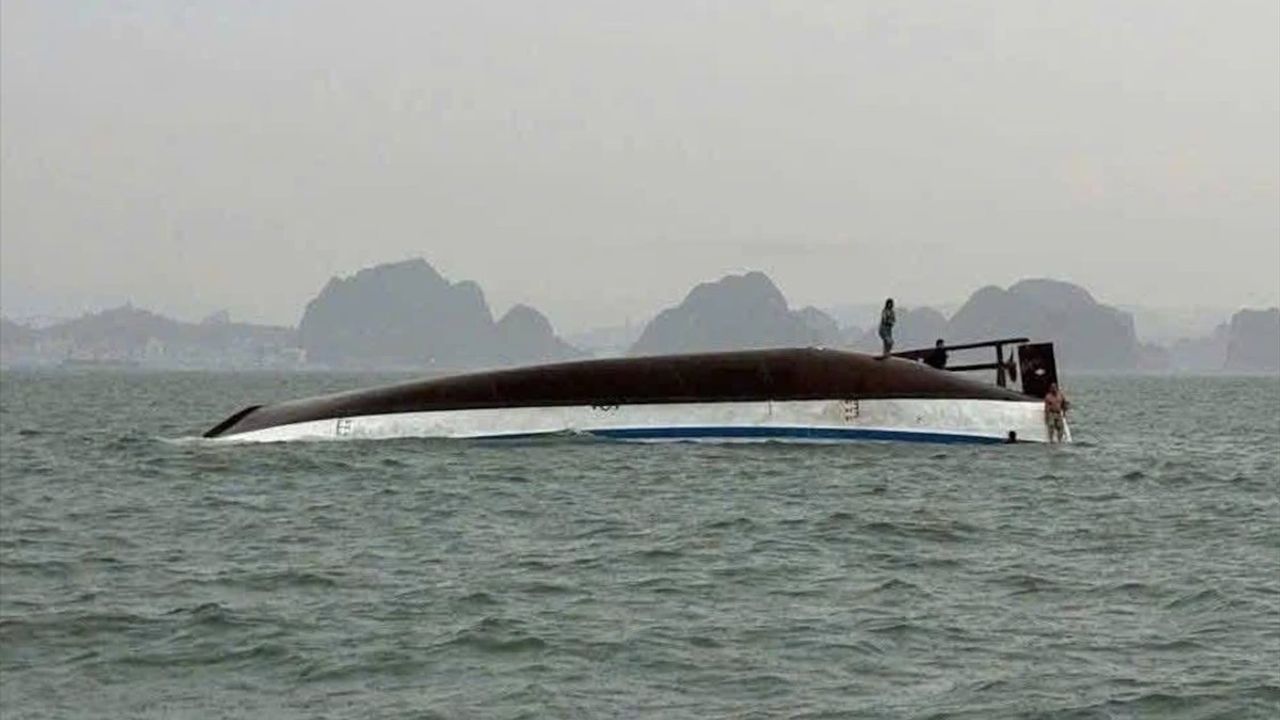 Vietnam'da Fırtına Felaketi: 18 Turist Hayatını Kaybetti