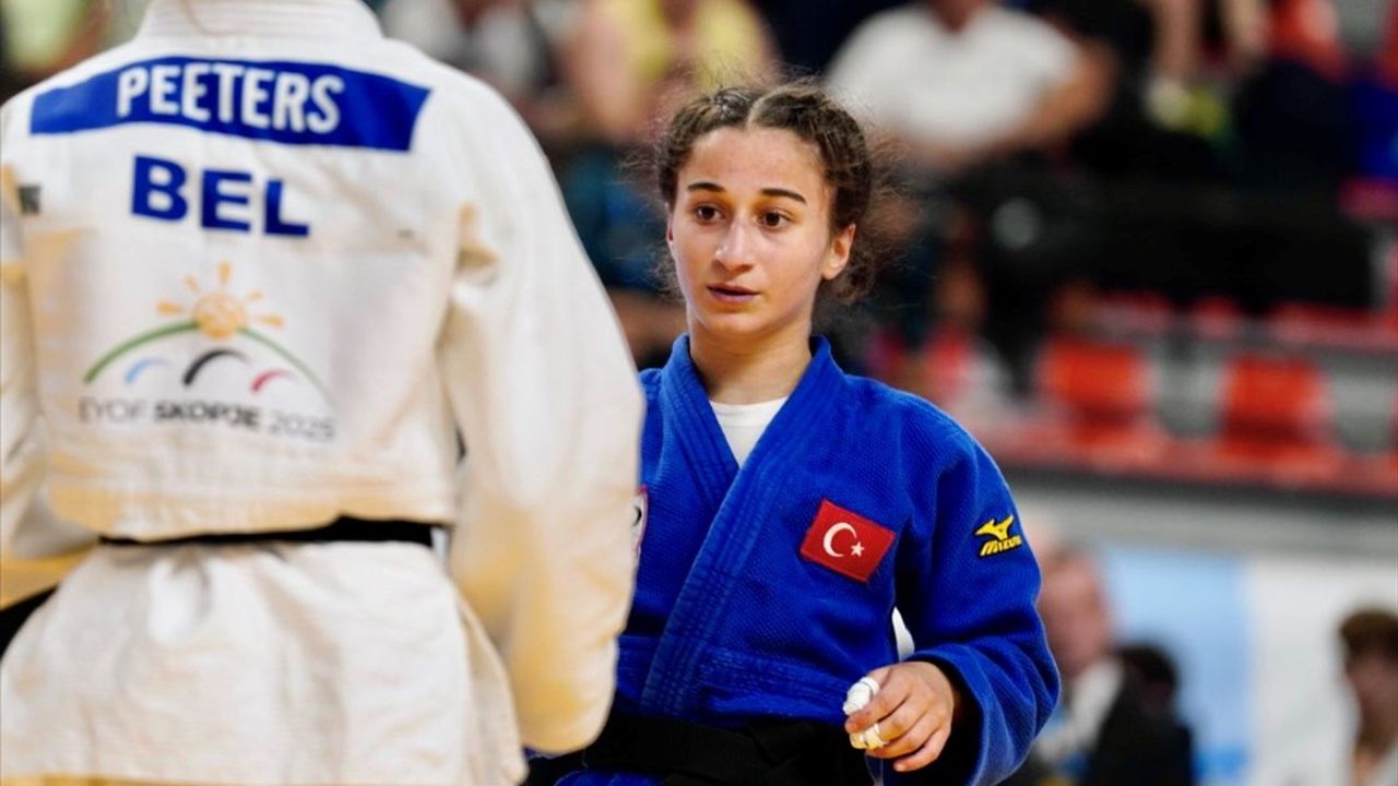 Yağmur Yılmaztürk, Avrupa Gençlik Olimpiyatları'nda Gümüş Madalya Kazandı
