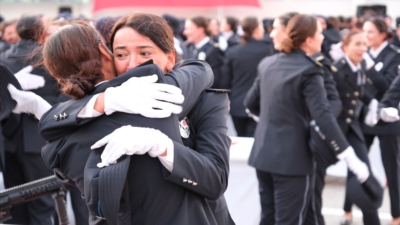 Yozgat'ta 297 Kadın Polis Adayı Mezuniyet Coşkusu Yaşadı