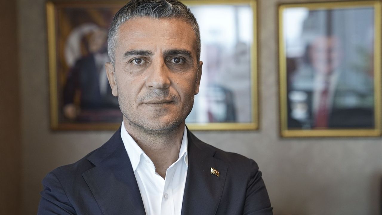 Yüzme Federasyonu'ndan Tesettürlü Mayo Uyarısı