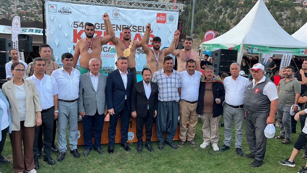 540. Kızıldağ Karakucak Güreşleri'nde Mehmet Çelebi Başpehlivan