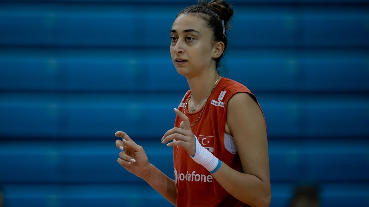 A Milli Kadın Voleybol Takımı Bulgaristan Maçına Hazırlanıyor