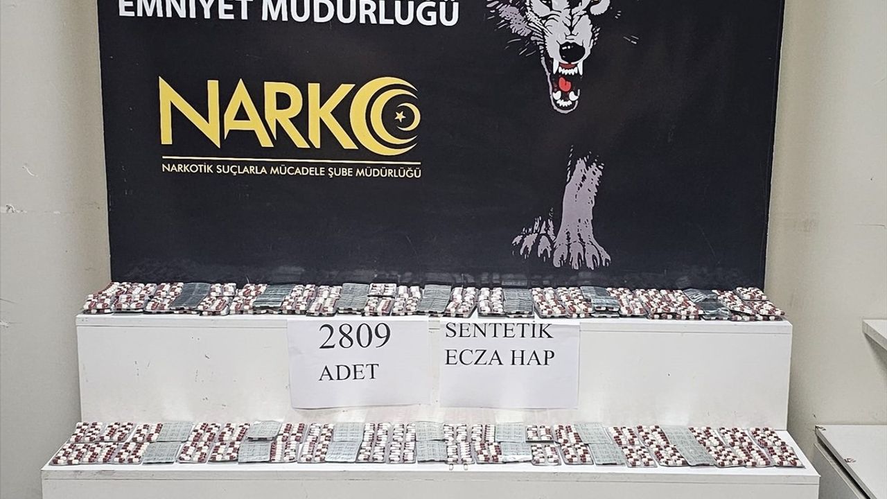 Adana'da Uyuşturucu Hap Operasyonu: 2809 Hap Ele Geçirildi