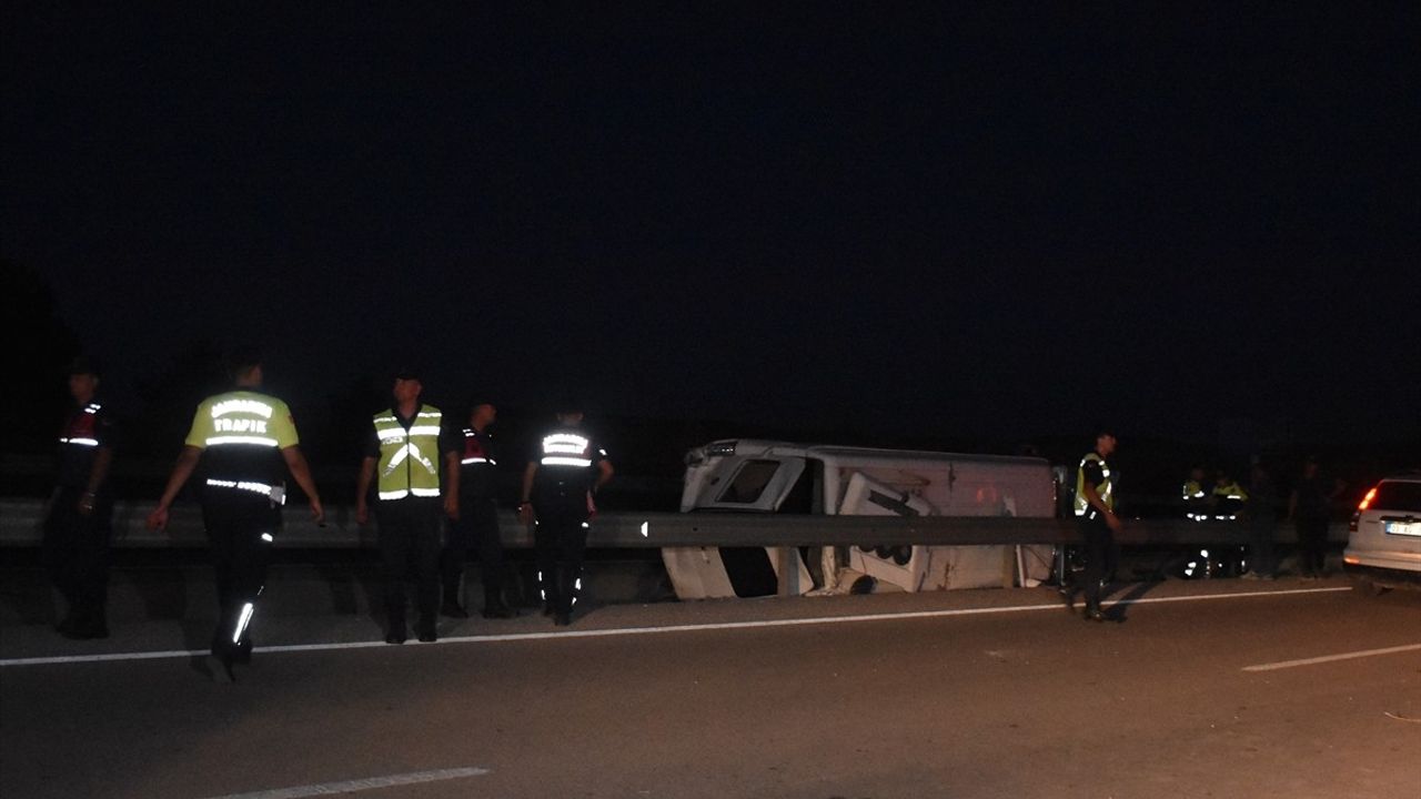 Afyonkarahisar'da Korkutucu Trafik Kazası: 10 Yaralı