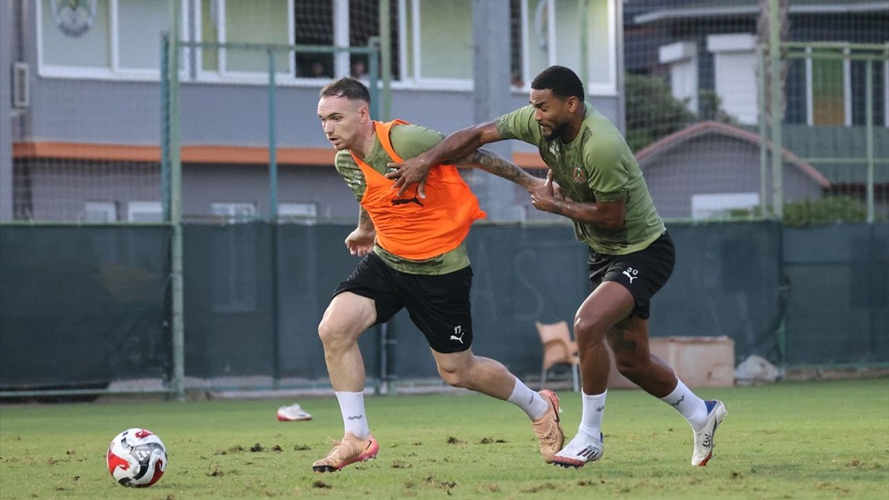 Alanyaspor Beşiktaş Maçına Hazırlanıyor