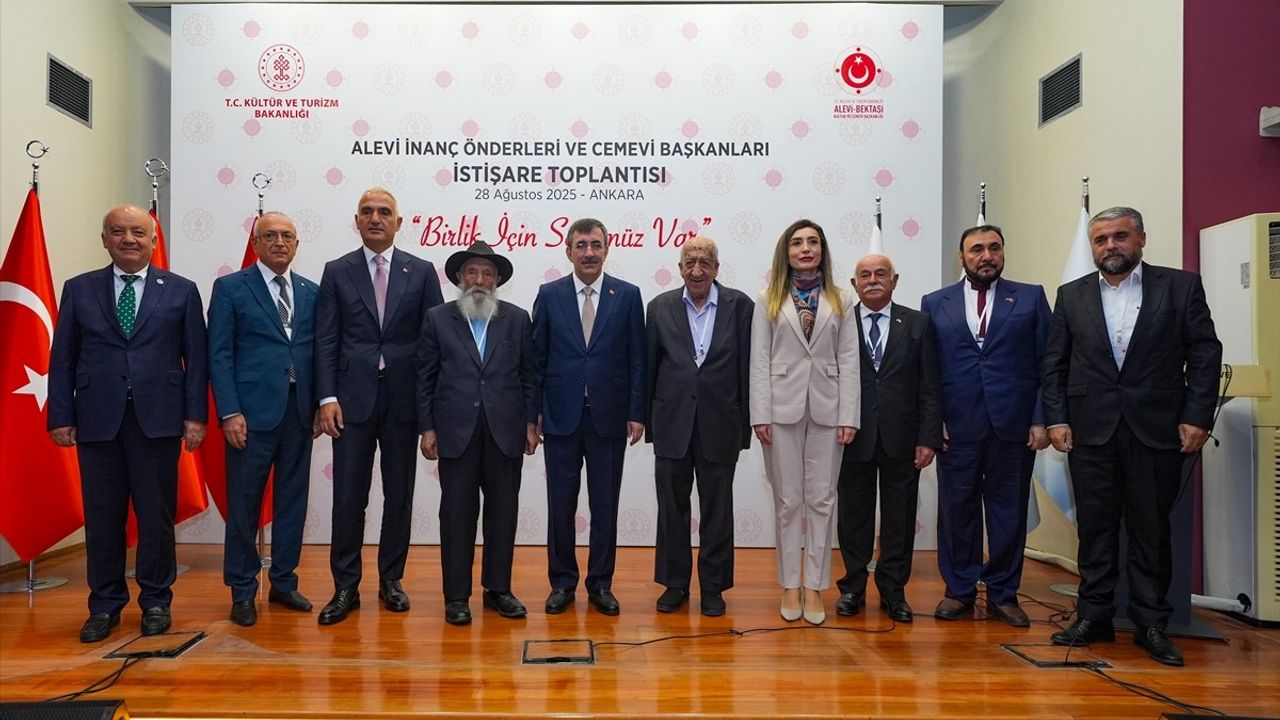 Alevi İnanç Önderleri ve Cemevi Başkanları İstişare Toplantısı