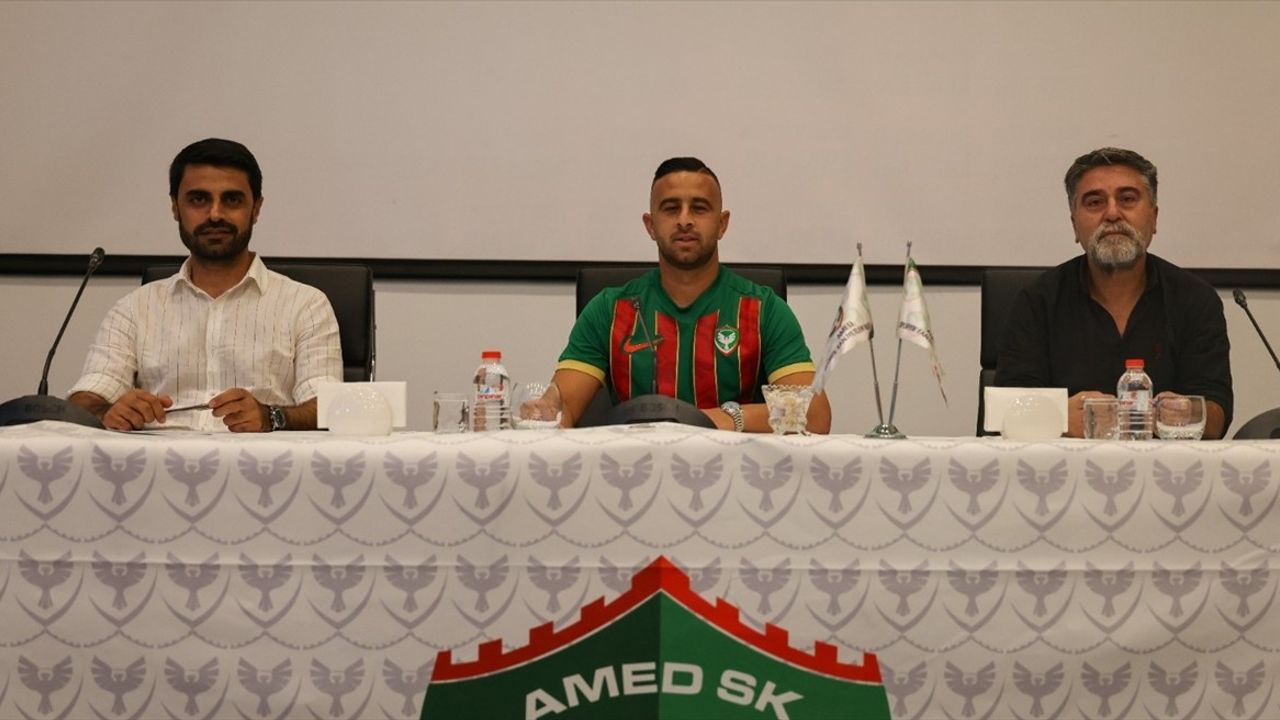 Amed Sportif Faaliyetler, Dia Saba ile Anlaştı