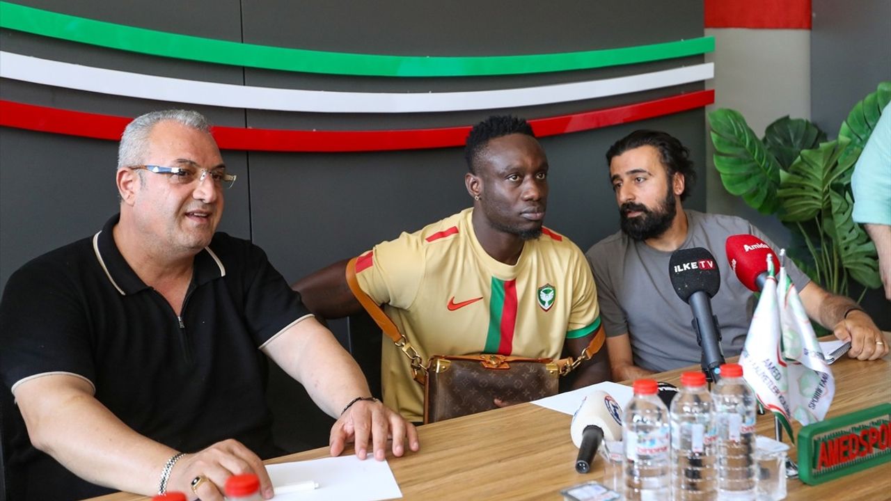 Amed Sportif Faaliyetler, Mbaye Diagne ile Anlaştı