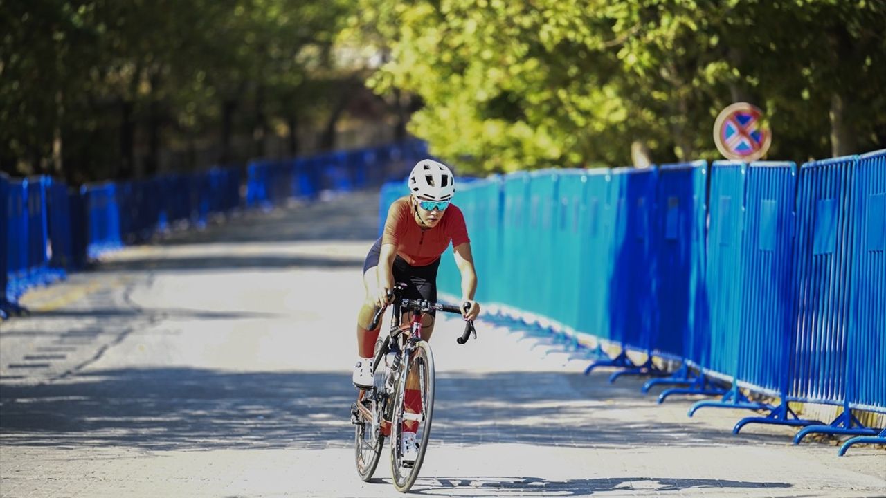 Ankara'da Gran Fondo Başkent Bisiklet Yarışı Gerçekleşti