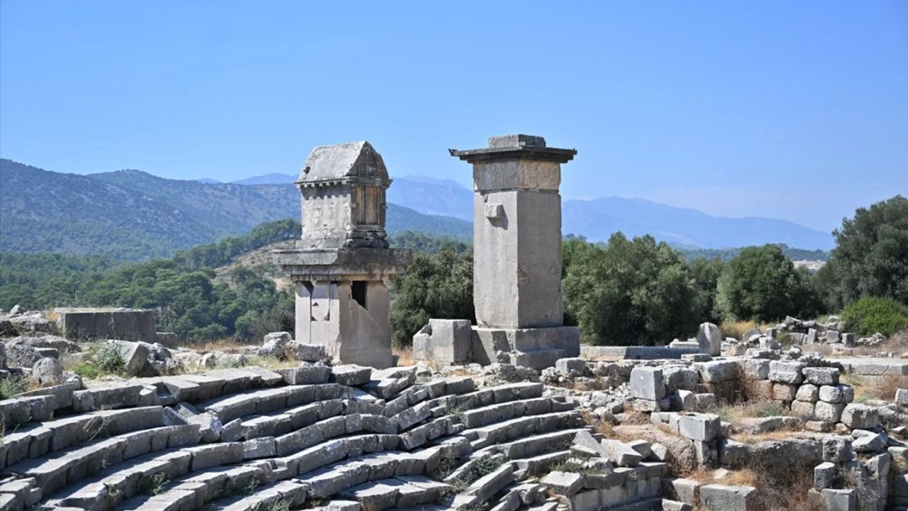Antalya Valisi Hulusi Şahin'den Antik Kentlere Ziyaret