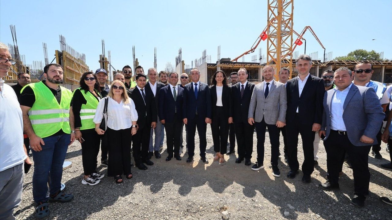 Ataşehir'de Darülaceze Yaşlı Bakımevi Yenileniyor