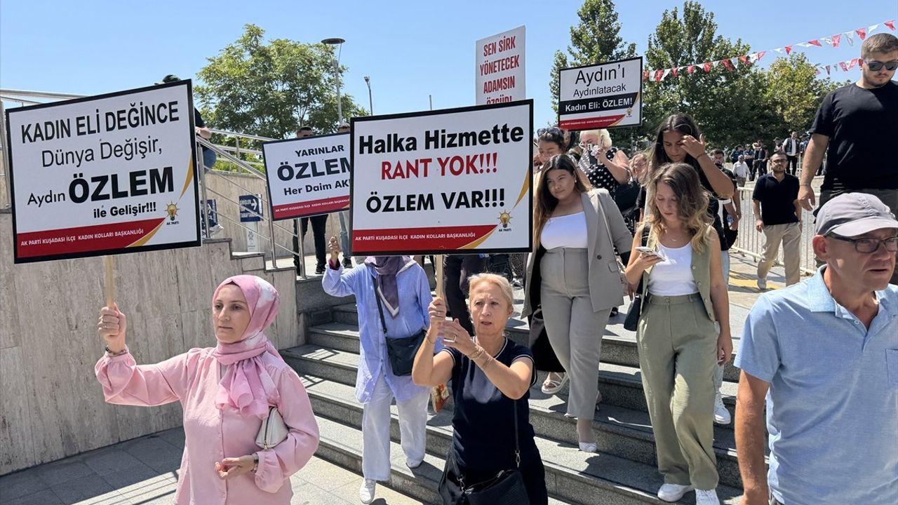 Aydın'da AK Parti Heyeti, Başkan Çerçioğlu'na Ziyaret Gerçekleştirdi