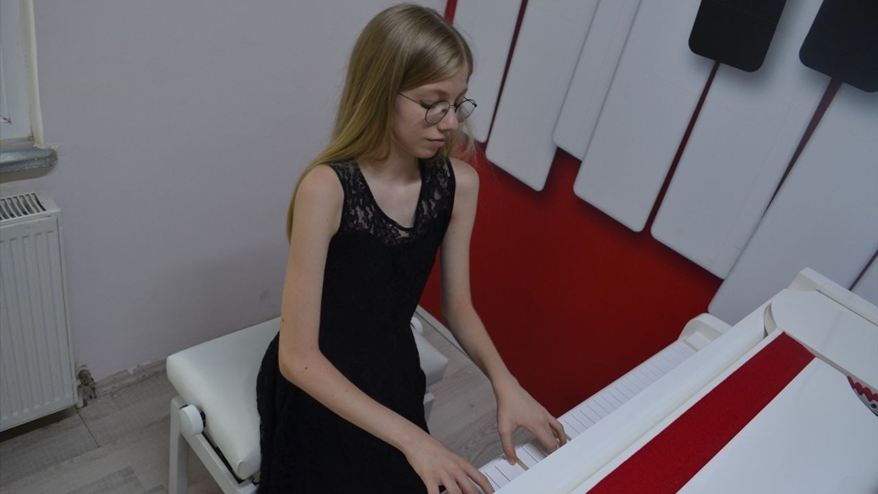 Aylin Kılıç: Türkiye'nin Müzik Elçisi
