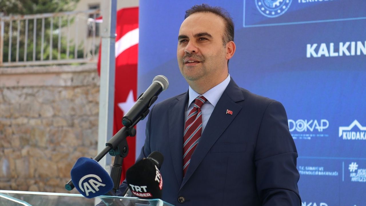 Bakan Kacır Bayburt'ta Yatırım Projelerini Tanıttı
