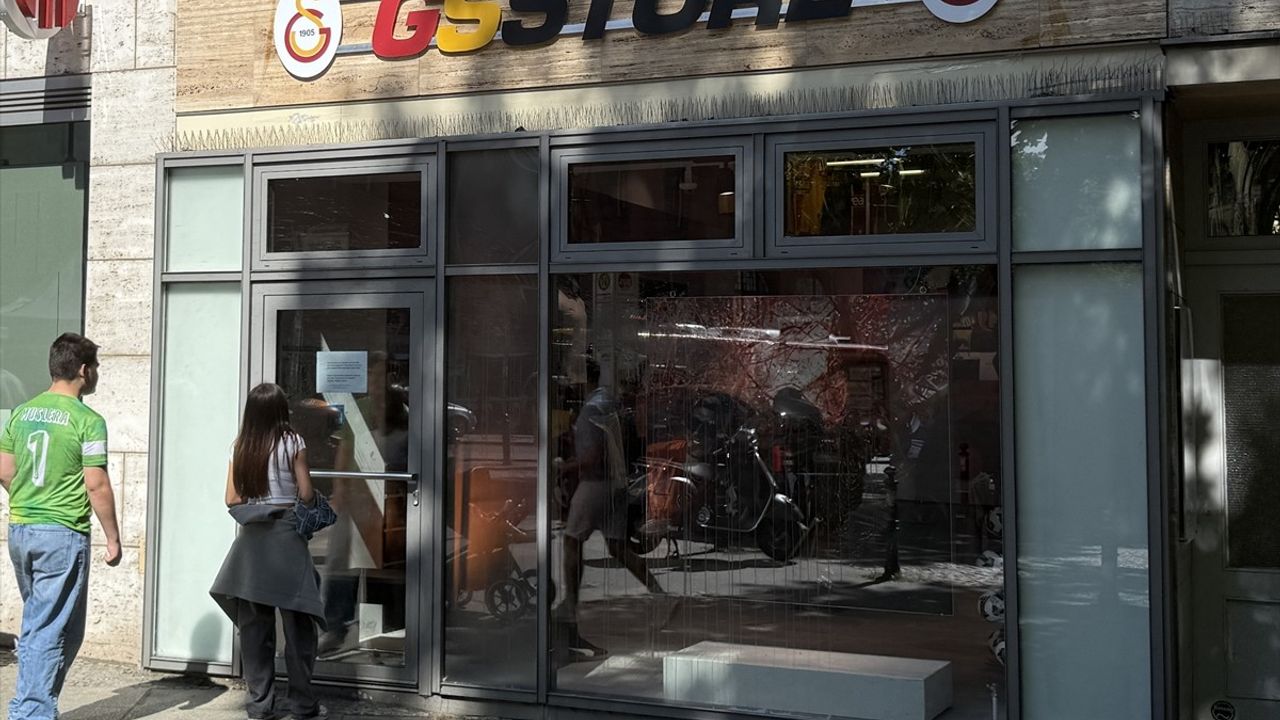 Berlin'de Yeni GS Store Açıldı