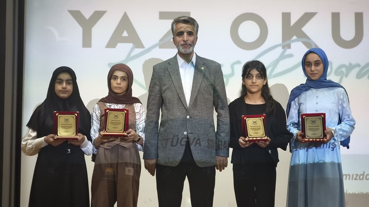 Bingöl'de TÜGVA Yaz Okulunun Kapanış Programı Yapıldı