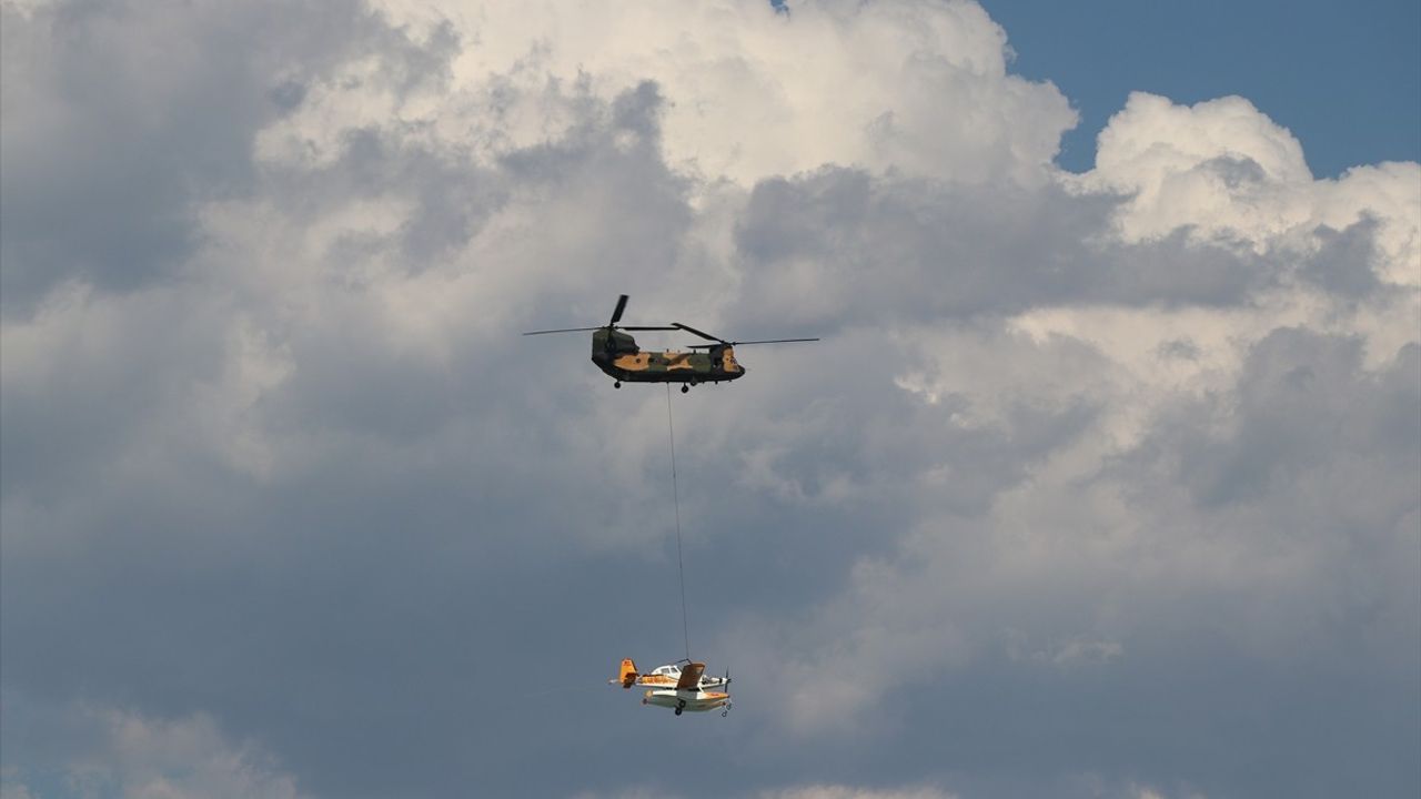 Burdur'da Kaza Kırıma Uğrayan Uçak Gölden Çıkarıldı