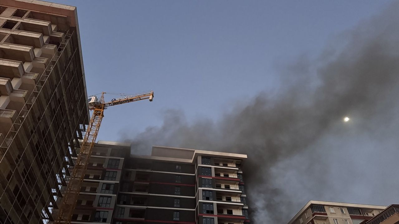 Bursa Yıldırım'daki İnşaatta Yangın Çıktı