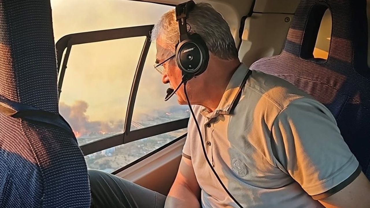 Çanakkale'de Orman Yangınına Müdahale Devam Ediyor