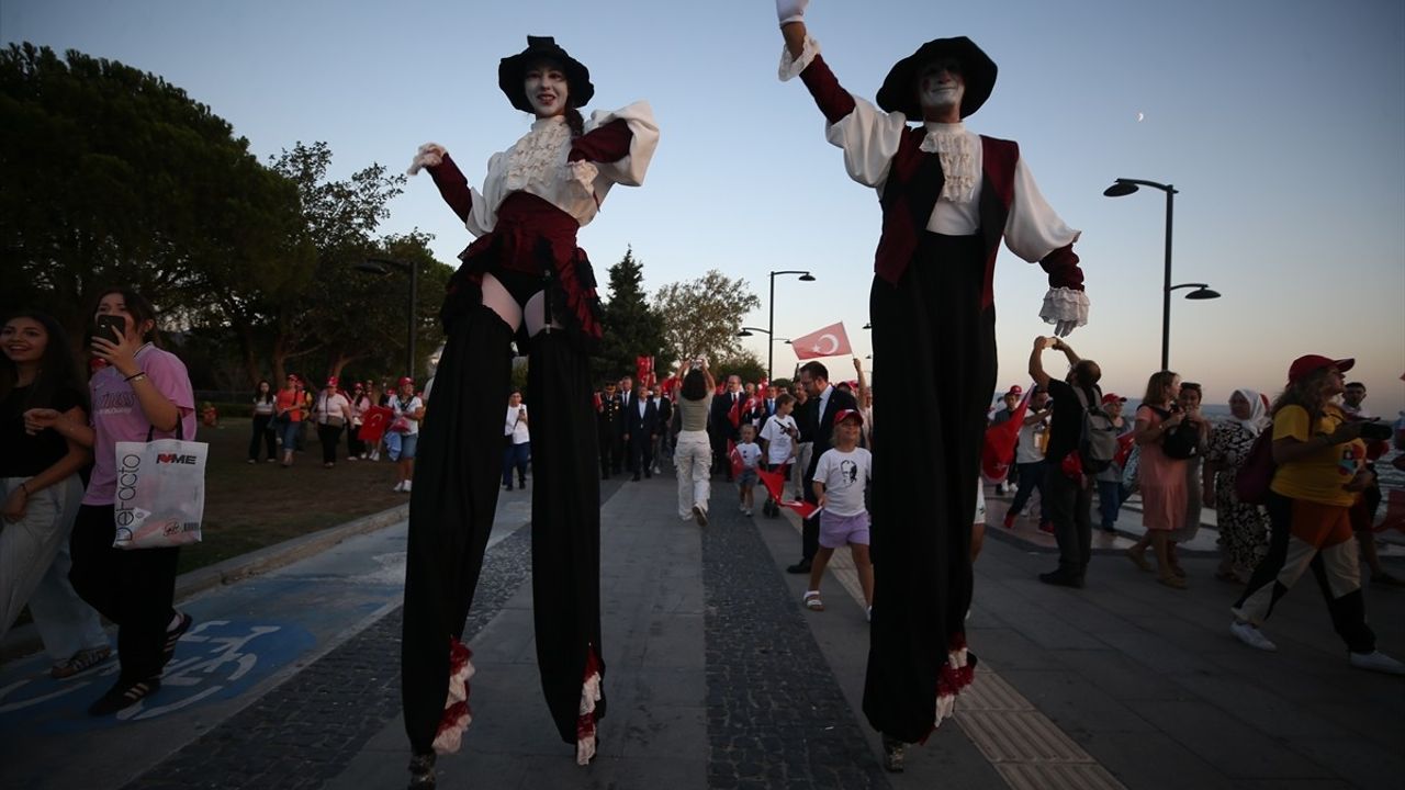 Çanakkale Kültür Yolu Festivali: Kortej Yürüyüşü Coşkuyla Gerçekleşti