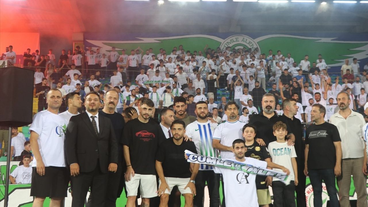 Çaykur Rizespor Taraftarlarıyla Buluştu