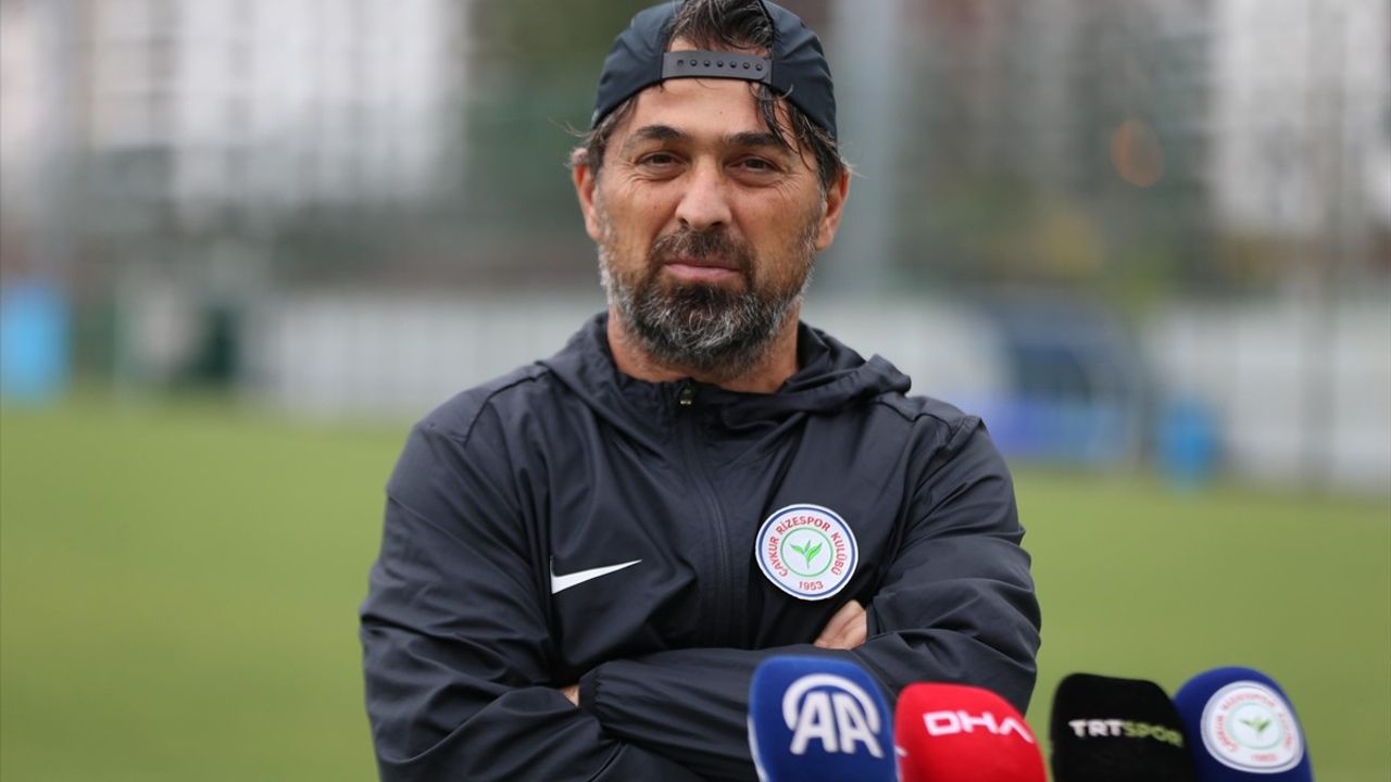 Çaykur Rizespor'un Teknik Direktörü İlhan Palut, Zorlu Galatasaray Maçını Değerlendirdi