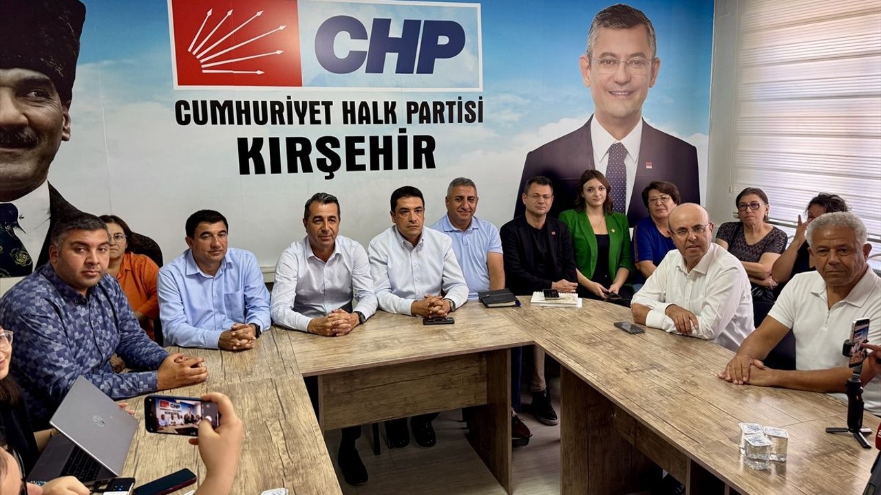 CHP Genel Başkan Yardımcısı Erhan Adem Kırşehir'de Miting Öncesi Açıklama Yaptı