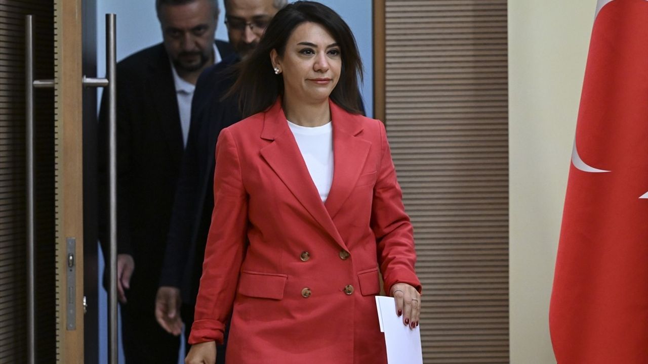 CHP Genel Başkan Yardımcısı Taşcıer'den Turizm Çalışanlarına Destek