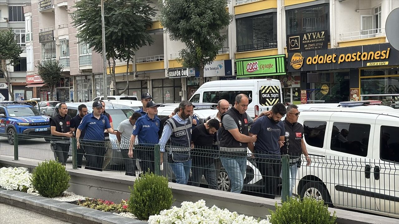 Çorum'da Dolandırıcılık Operasyonu: 6 Şüpheli Adliyeye Sevk Edildi