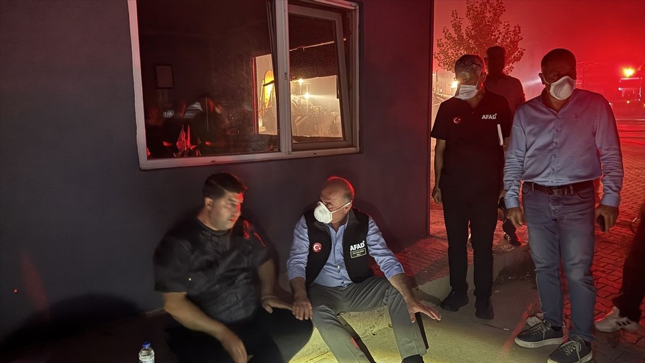 Çorum'daki Tekstil Fabrikasında Yangın
