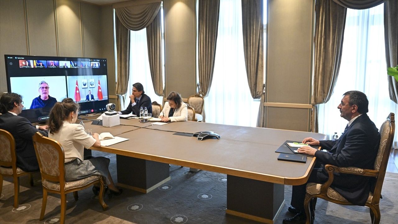 Cumhurbaşkanı Yardımcısı Yılmaz, Ukrayna için Diplomatik Çabaları Vurguladı