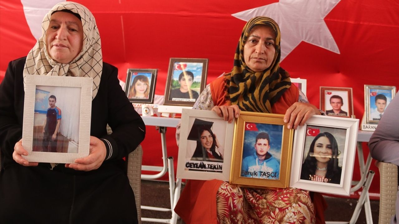 Diyarbakır Anneleri Evlat Nöbetini Sürdürüyor