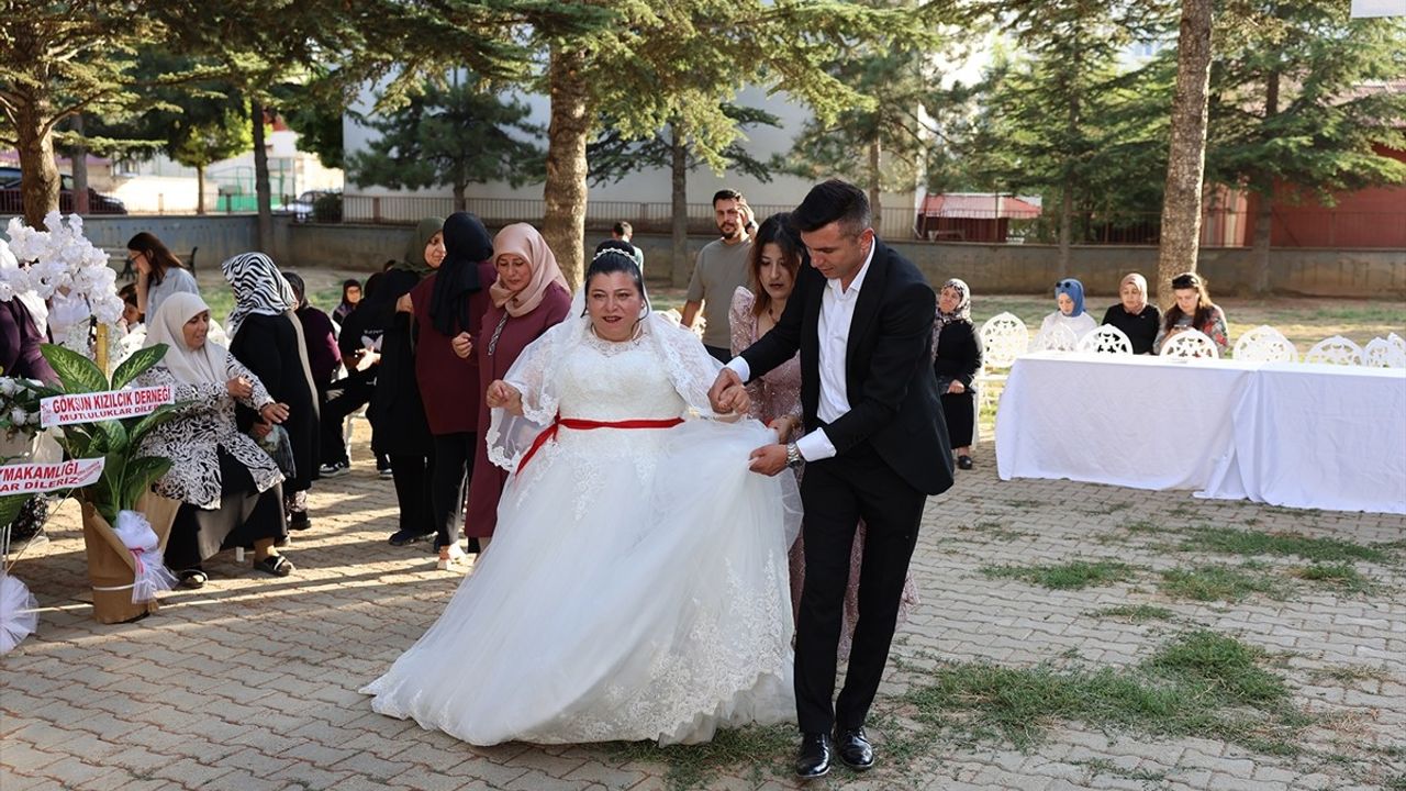 Engelli Bireyin Gelinlik Hayali Gerçekleşti