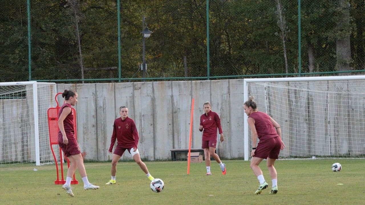 Galatasaray Kadın Futbol Takımı 2023 Sezonuna Bolu'da Hazırlanıyor