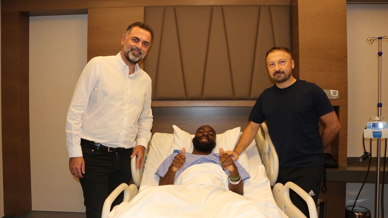 Gaziantep FK'dan Salem M'Bakata'nın Sağlık Durumu Hakkında Açıklama