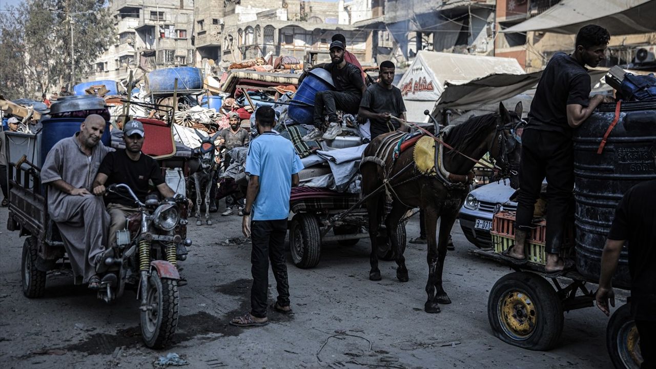 Gazze'deki Filistinlilerin Zorunlu Göçü Devam Ediyor