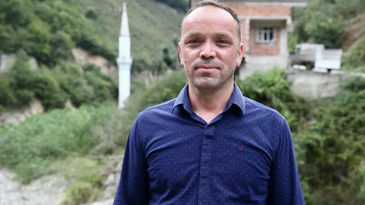 Giresun'daki Minare Sel Felaketinin İzlerini Taşıyor