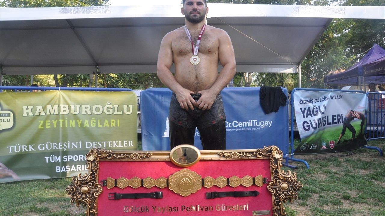 Gölcük Yaylası Yağlı Güreşleri'nde Erkan Taş Şampiyon Oldu