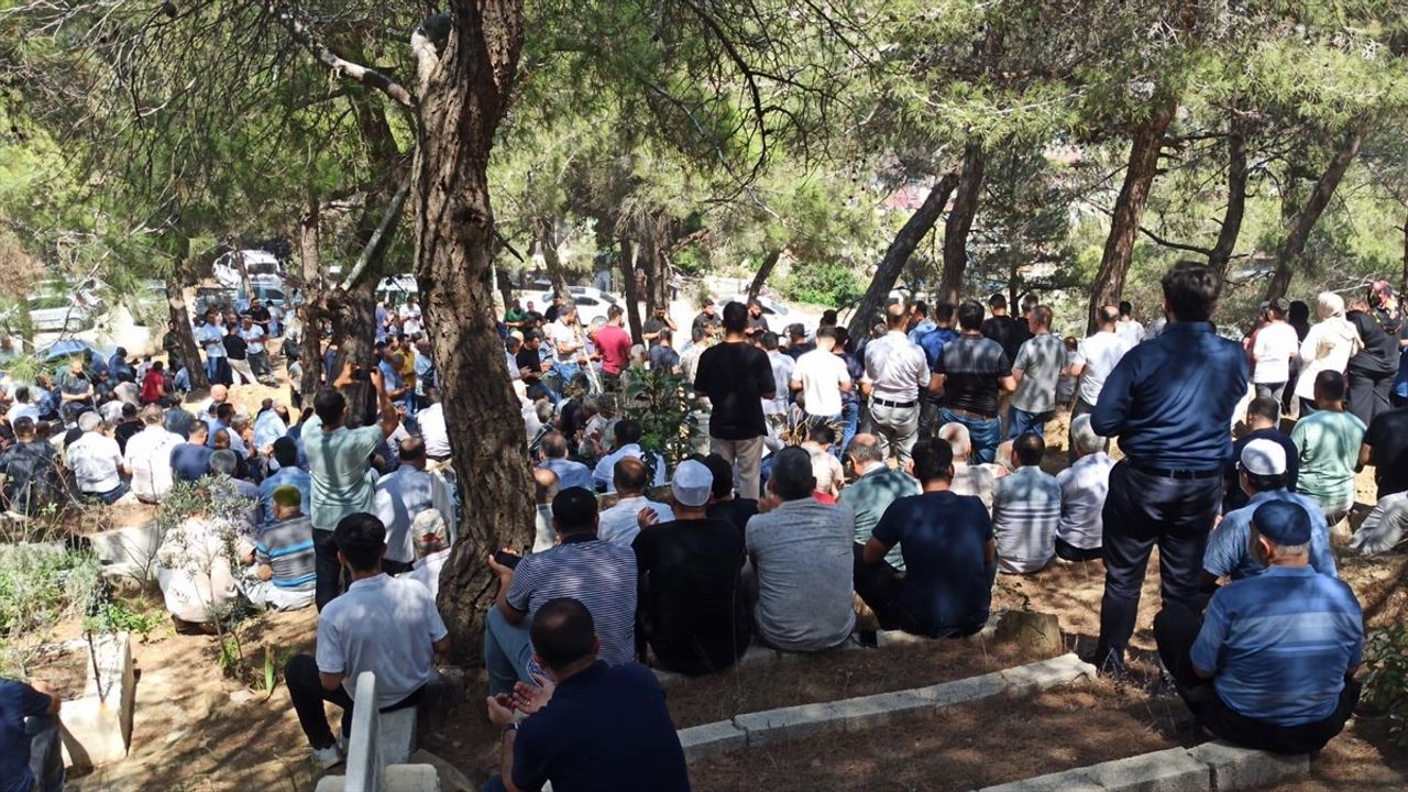 Hatay'da Trafik Kazası: 3 Kişi Hayatını Kaybetti