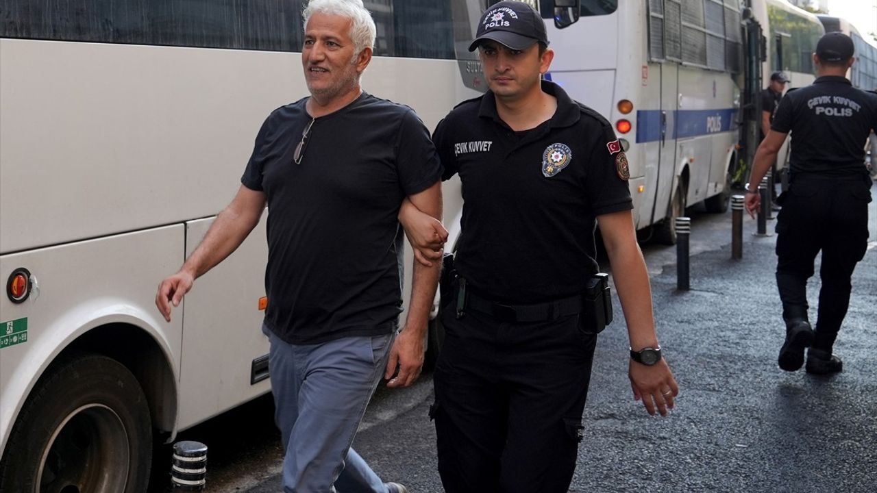 İBB Yolsuzluk Soruşturmasında 45 Şüpheli Adliyeye Sevk Edildi
