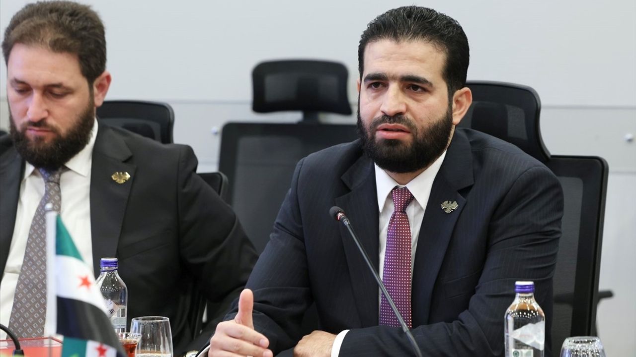 İçişleri Bakanı Yerlikaya ile Suriye İçişleri Bakanı Hattab Görüştü